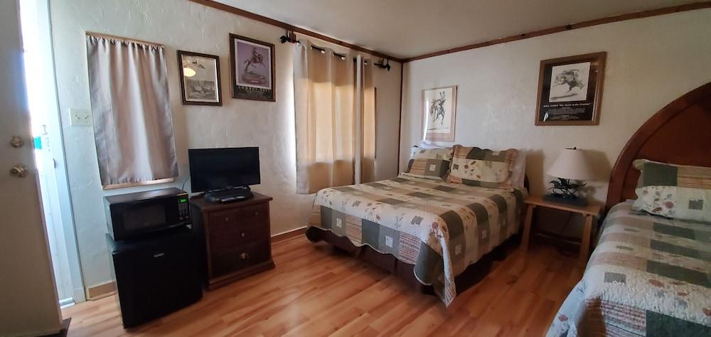Hikers Cimarron Inn & RV Park LLC photo 22