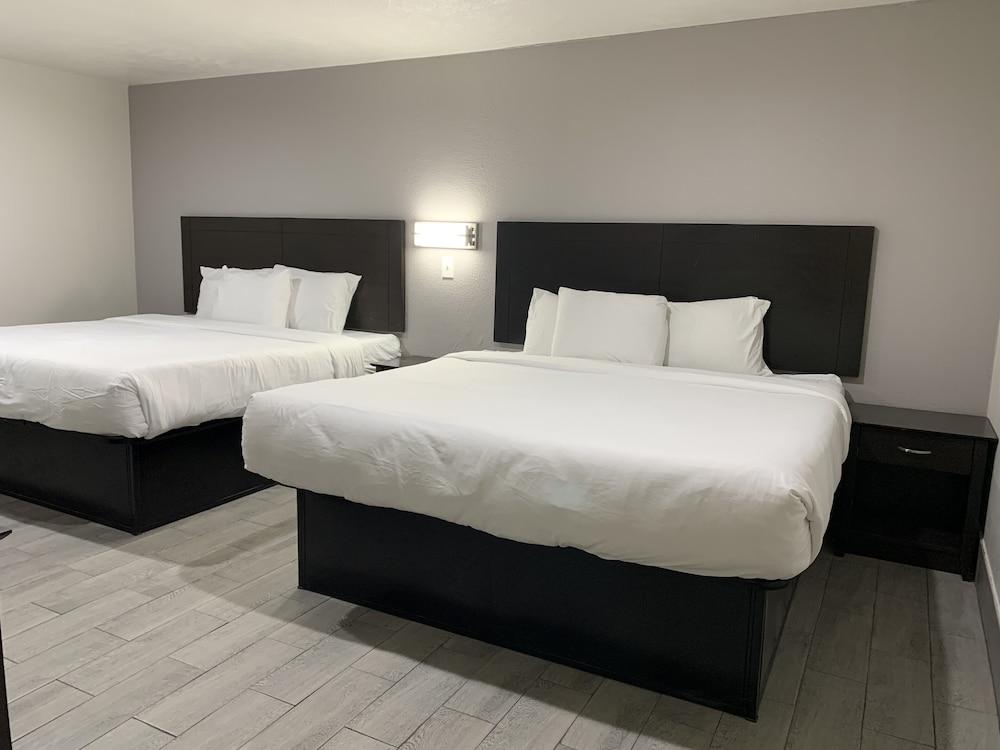 Days Inn by Wyndham Sulphur Springs photo 3
