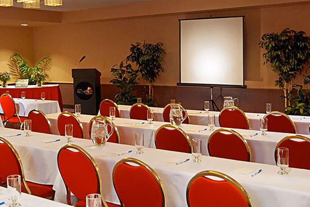 The Aquarius Casino Resort, BW Premier Collection photo 14