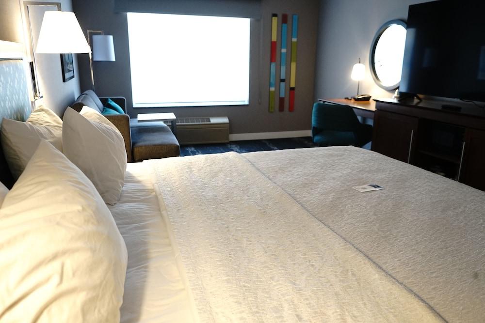 Hampton Inn Deadwood at Tin Lizzie Gaming Resort photo 17