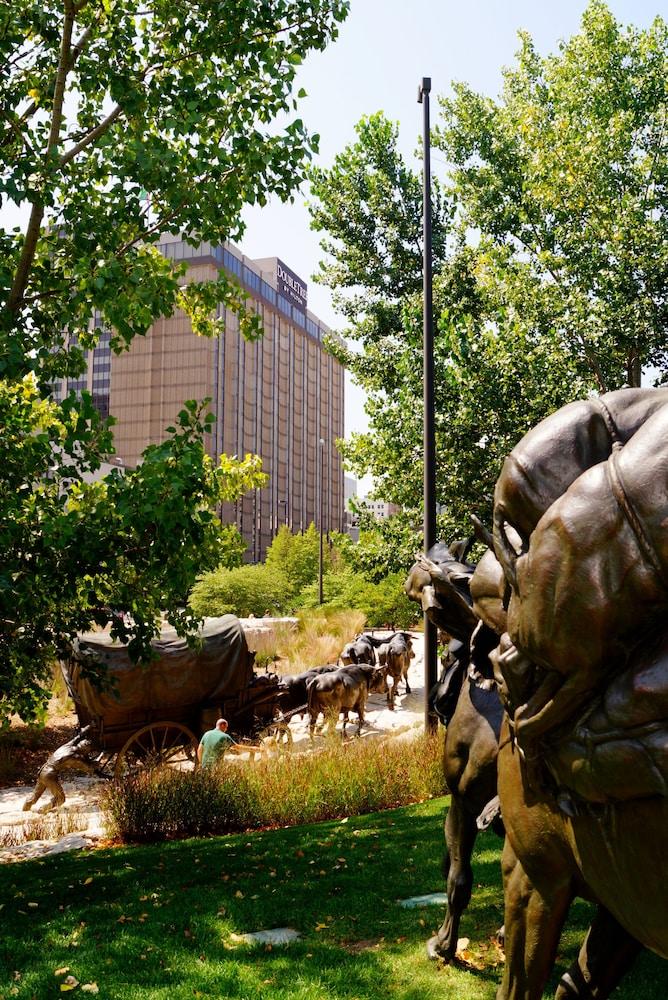 DoubleTree by Hilton Omaha Downtown photo 51