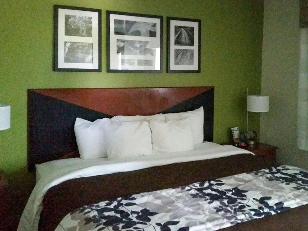 Sleep Inn & Suites Pleasant Hill - Des Moines photo 18