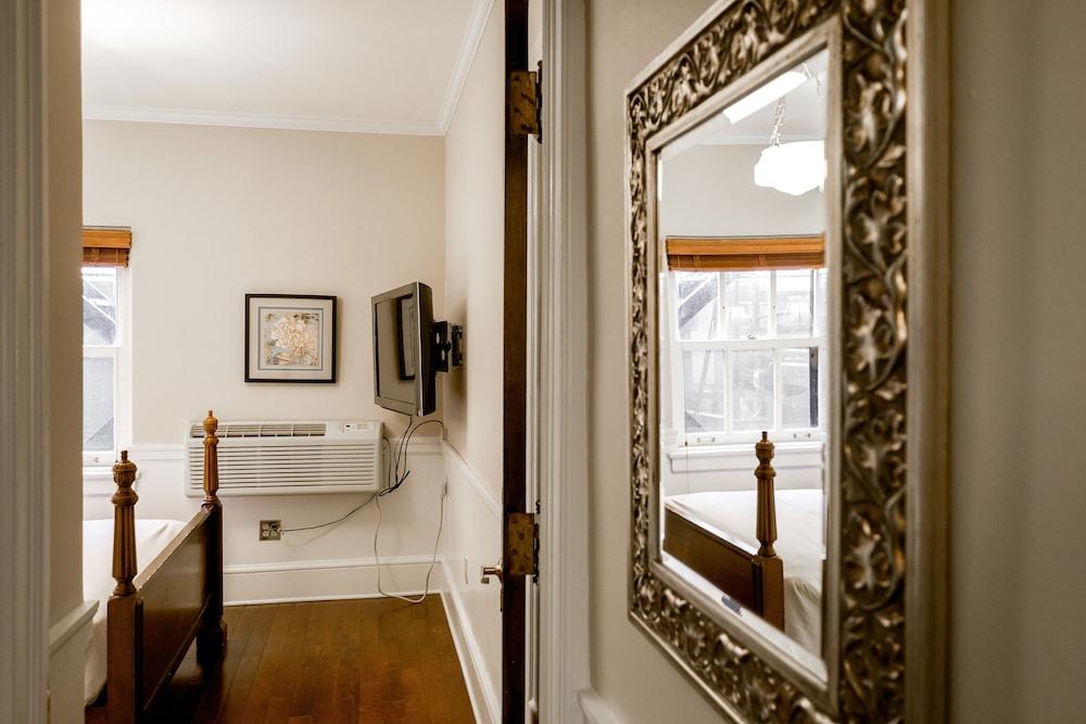 Hotel 340 photo 48