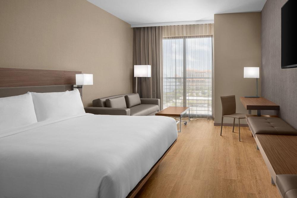 AC Hotel Clearwater Beach photo 14