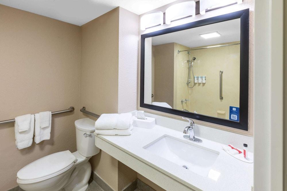 Baymont by Wyndham McAllen/Pharr photo 23