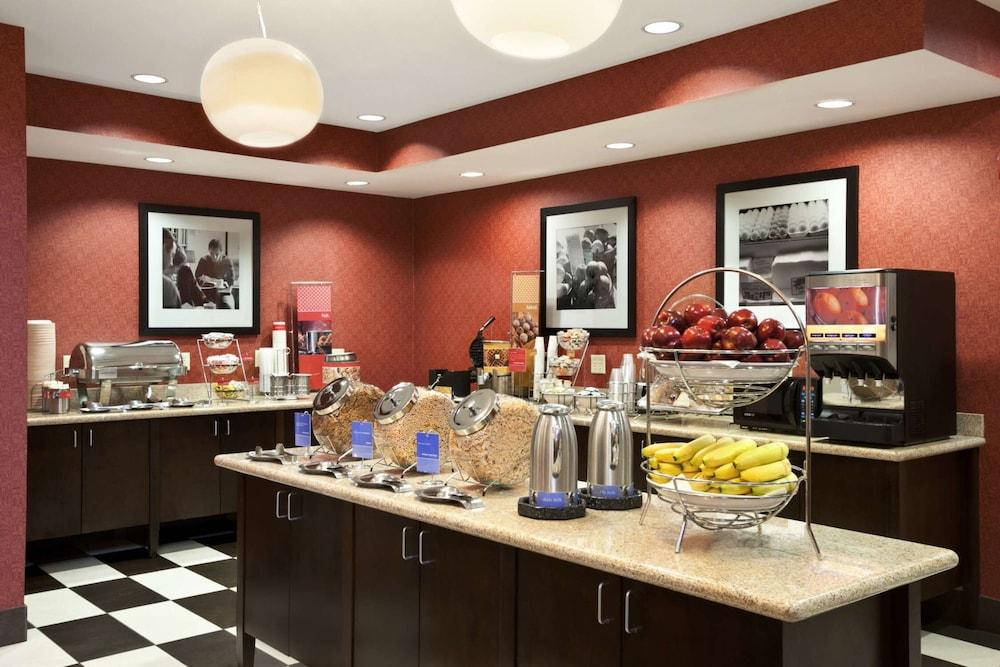 Hampton Inn & Suites Conroe - I-45 North photo 22