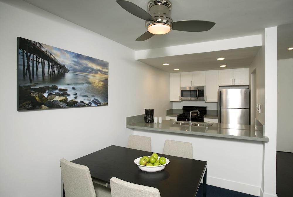 Oceanside Marina Suites photo 12