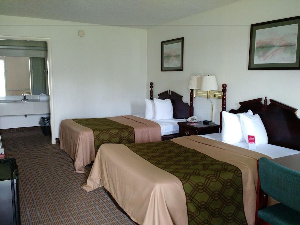 Econo Lodge Thomasville photo 10