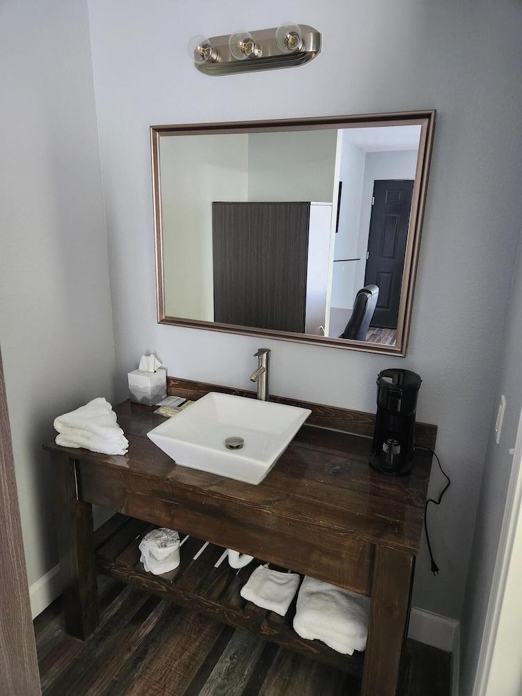 Heritage PLACE HOTEL IUKA photo 8