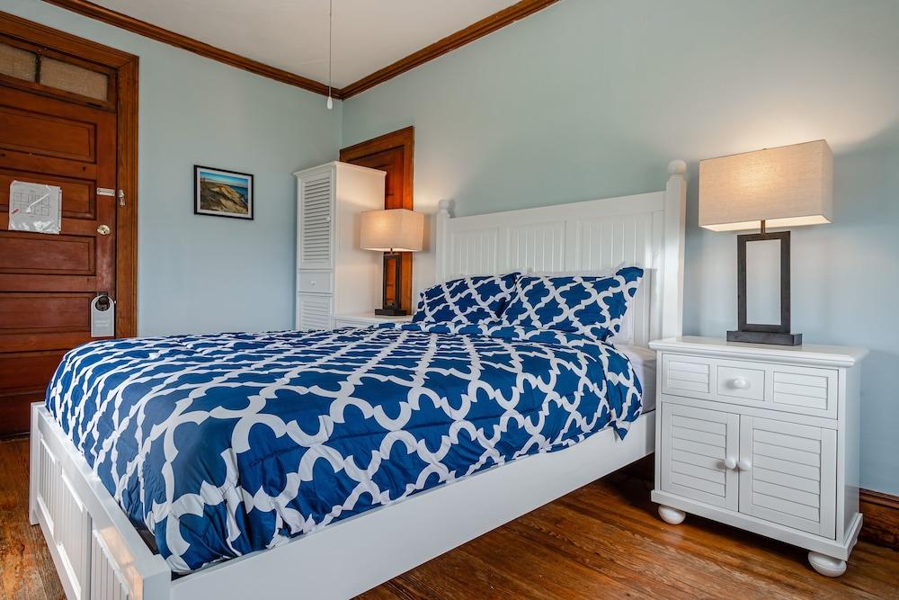 Narragansett Inn photo 49
