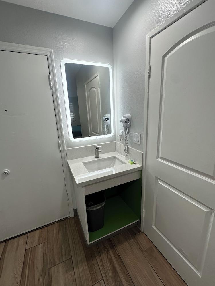 Garden Inn photo 16
