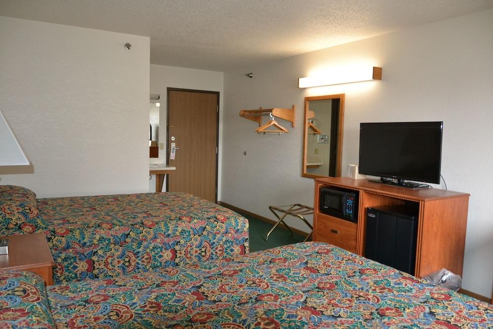Carrington Inn & Suites photo 18