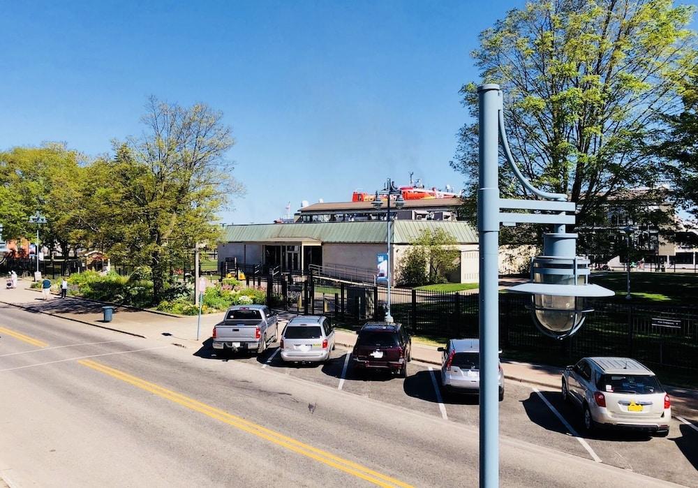 Lockview Motel photo 59