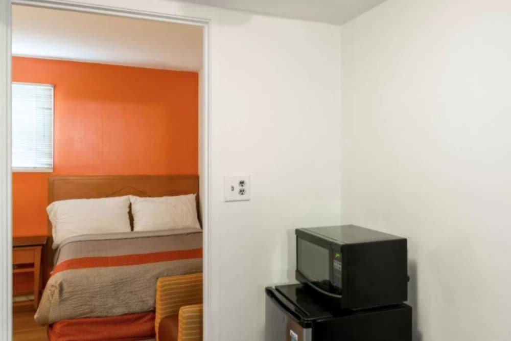 Flamingo Motel photo 19