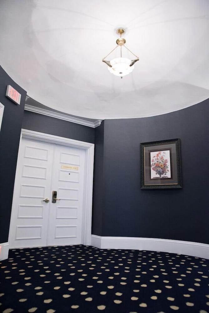 The Sterling Hotel photo 34