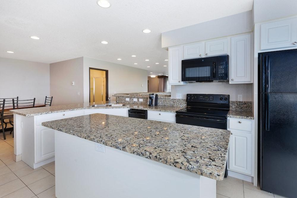 Holiday Inn Express & Suites Petoskey by IHG photo 45