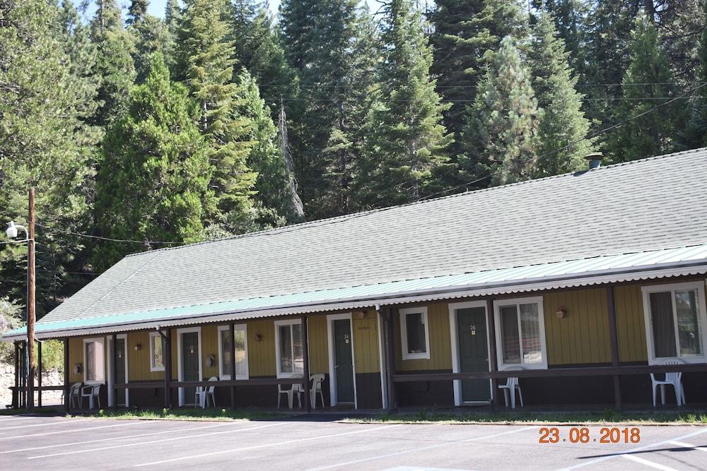 White Chief Mountain Lodge photo 37