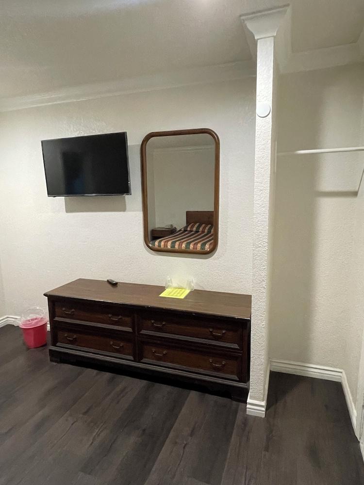 Welcome Inn & Suites photo 3