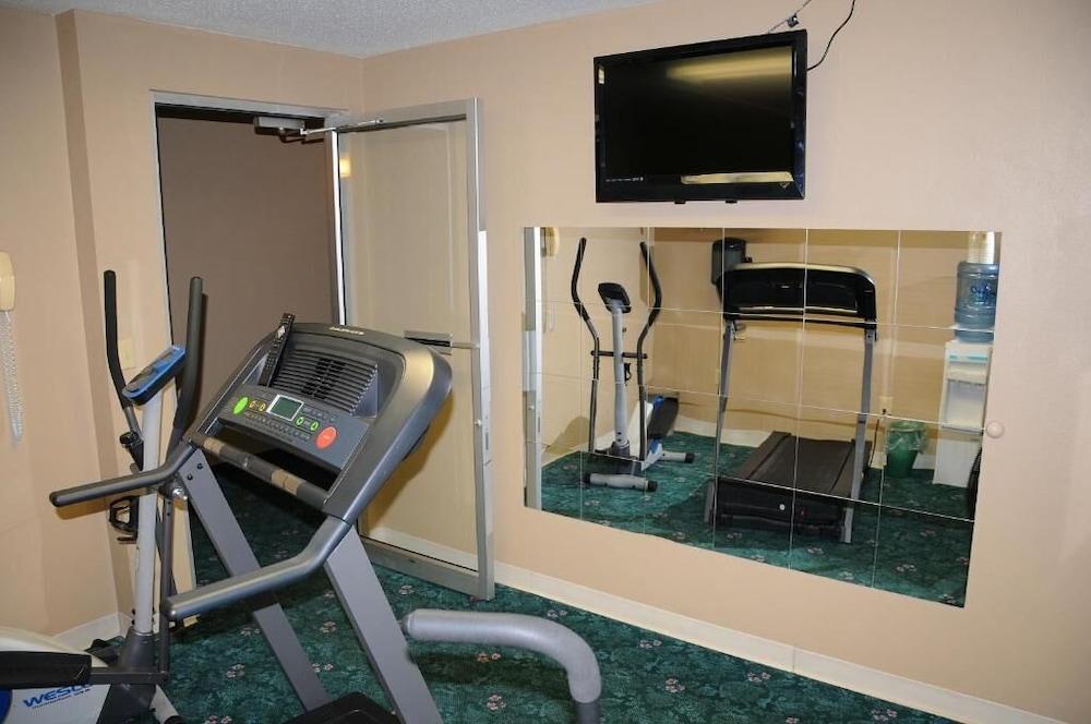 Boarders Inn & Suites photo 3