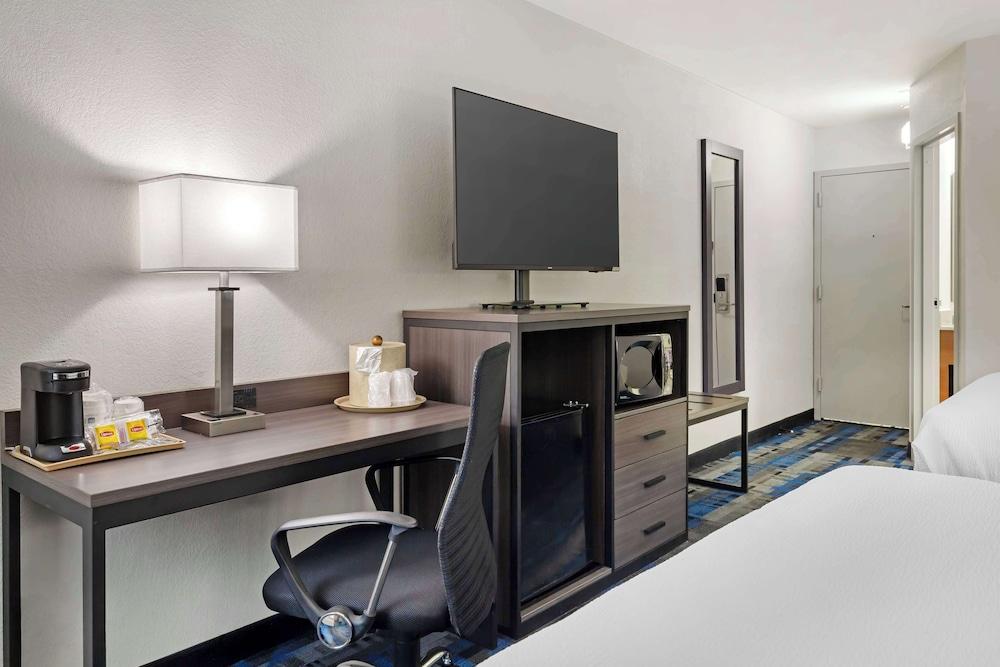 Best Western Mystic Hotel photo 8