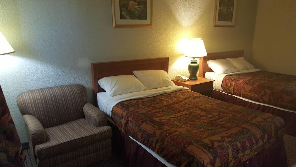 The Brooke Hotel photo 21