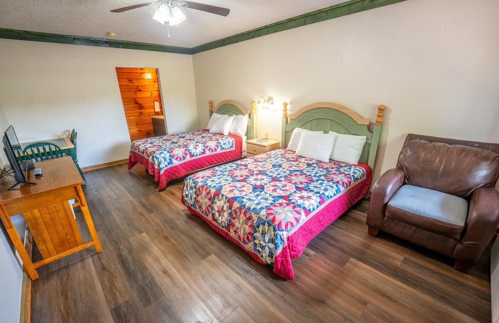 Fishtale Lodge photo 5