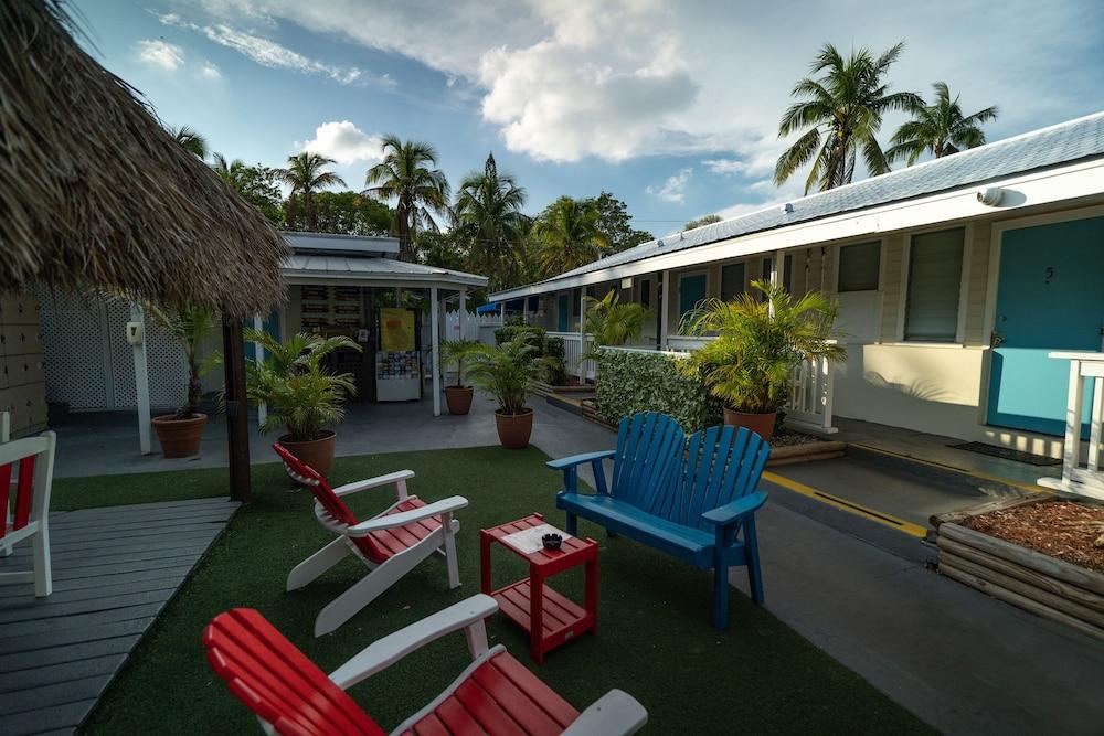 Seashell Motel photo 33