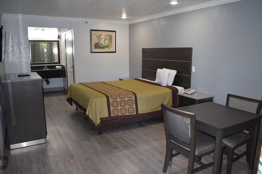 Budget Inn La Puente photo 45