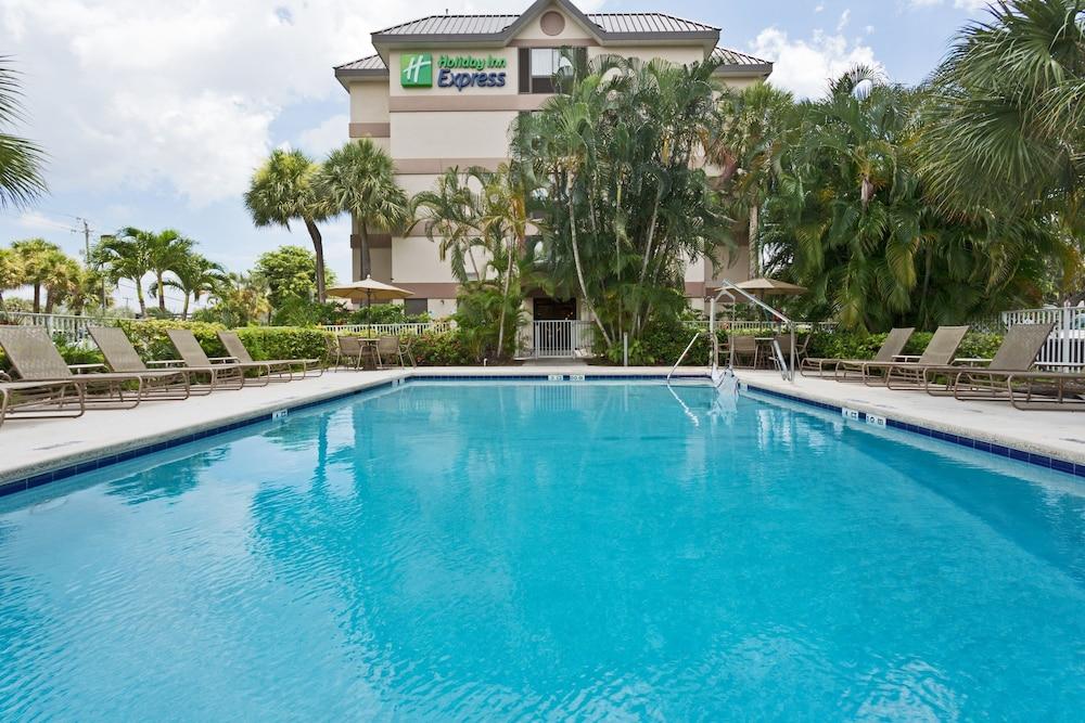 Holiday Inn Express & Suites Ft. Lauderdale N - Exec Airport by IHG photo 32