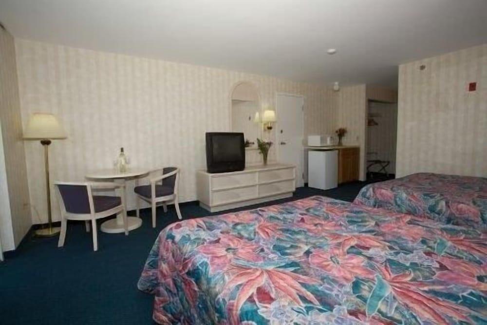 Winnapaug Inn photo 5