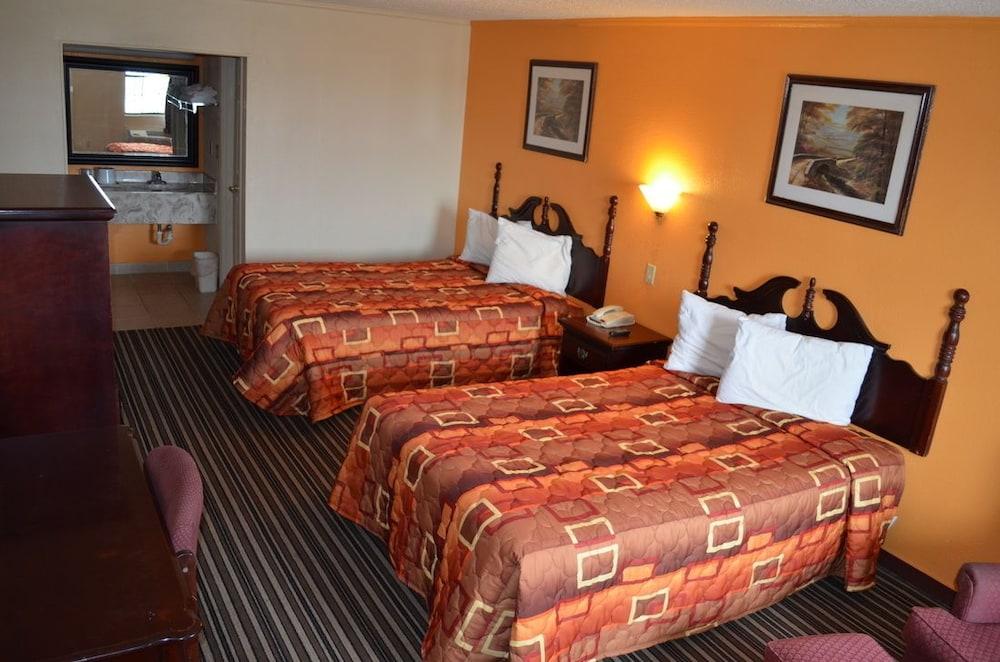 Royal Inn photo 8