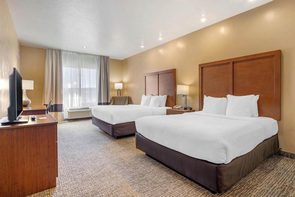 Comfort Inn at Convention Center photo 10