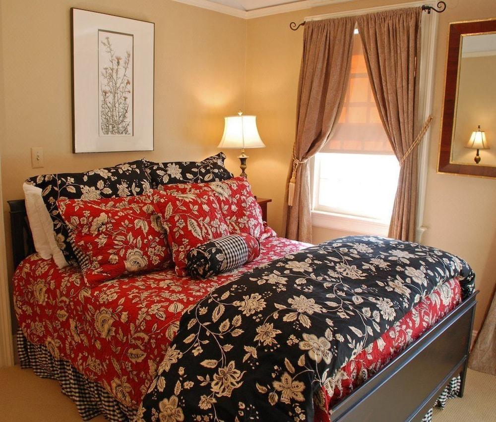Bee and Thistle Inn photo 67