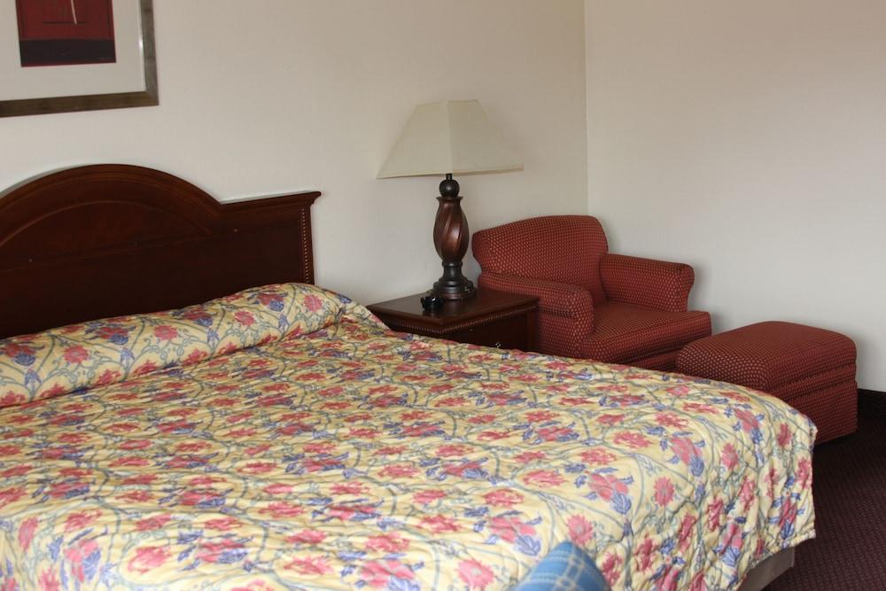 Auburn Motel photo 32