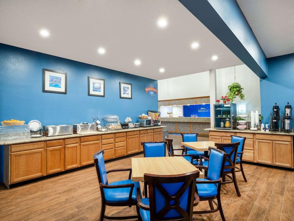Baymont by Wyndham Limon photo 22