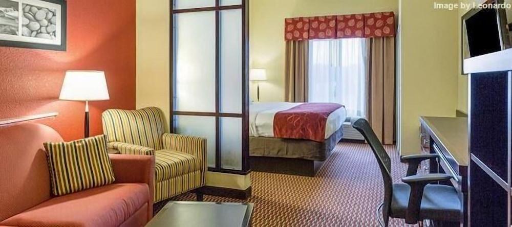 Comfort Suites Leesville near Fort Johnson photo 48