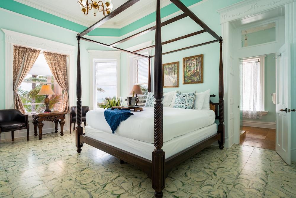 Southernmost House photo 17