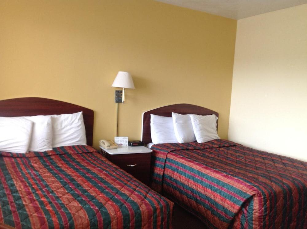Economy Inn photo 18