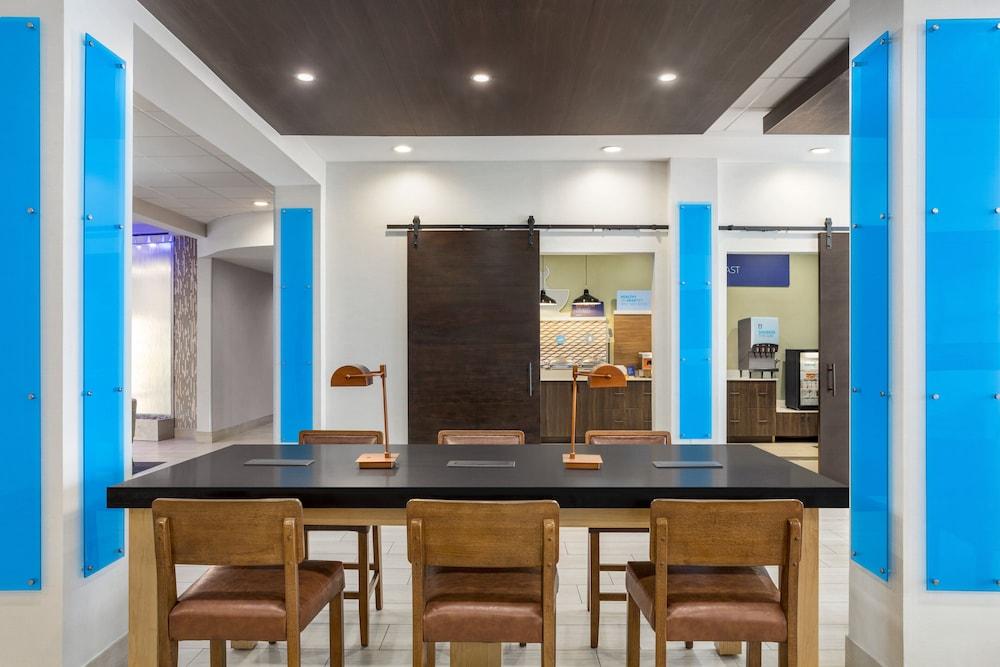 Holiday Inn Express Hotel & Suites Waycross by IHG photo 29