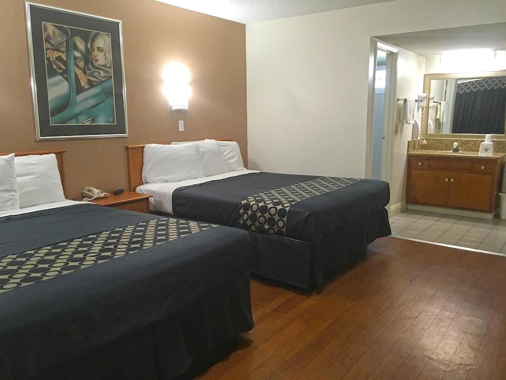 Americas Best Value Inn Beaumont, CA photo 9