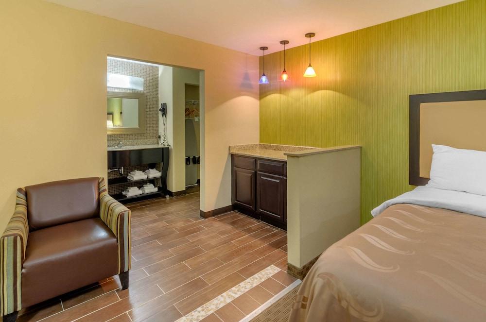 Quality Inn Covington Downtown photo 36