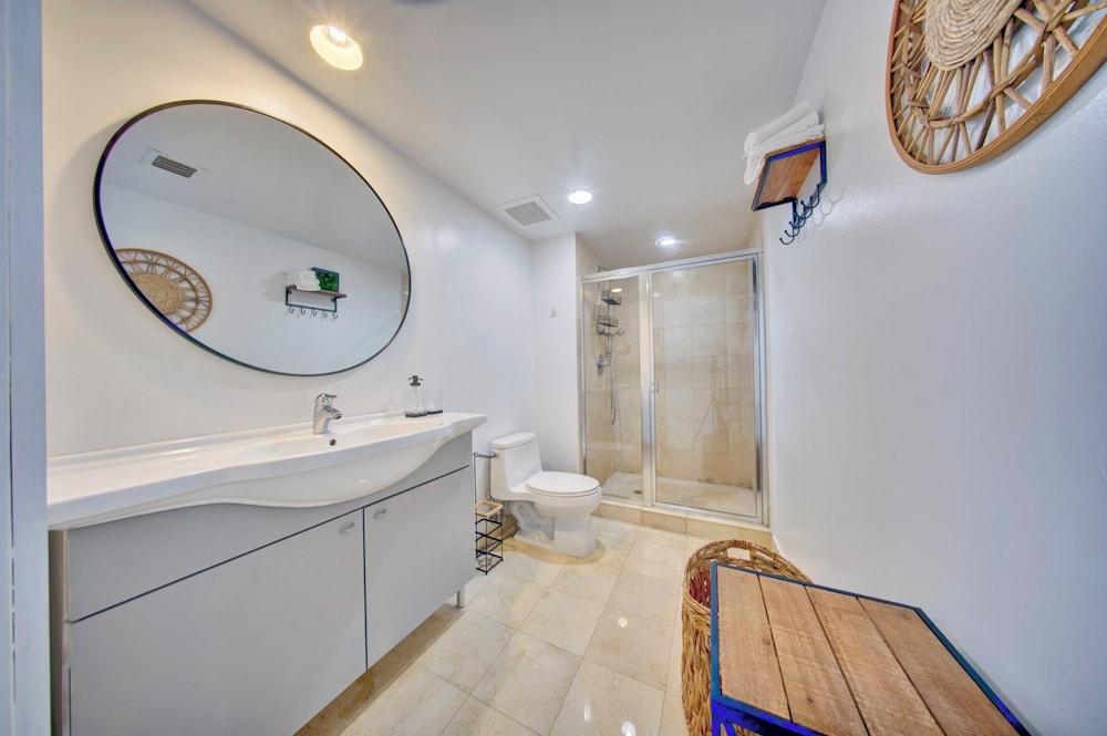 South City Suites photo 22