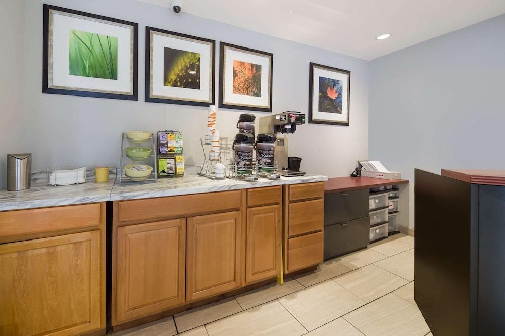 Quality Inn Great Barrington photo 25