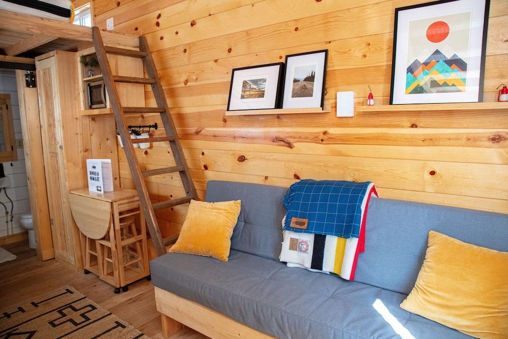 Trail and Hitch Tiny Home Hotel and RV photo 85