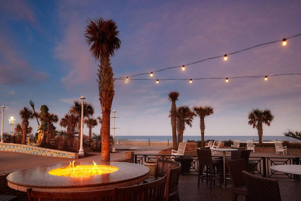 Hilton Virginia Beach Oceanfront photo 15