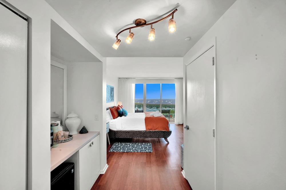 Amazing SEA VIEW Studio photo 5
