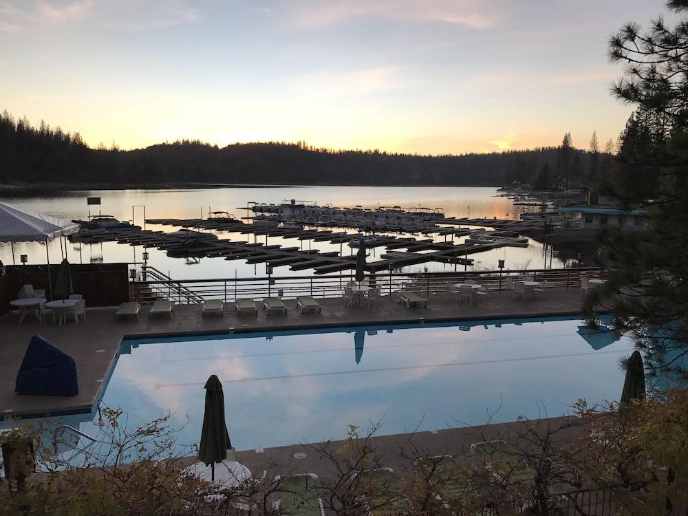 The Pines Resort photo 82