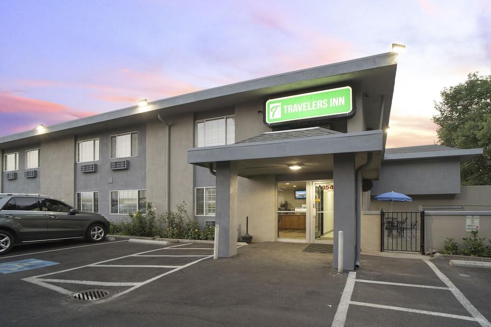 Travelers Inn Medford photo 17