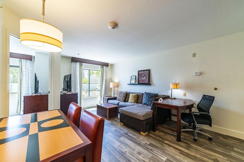 Metro Phoenix Extended Stay photo 83