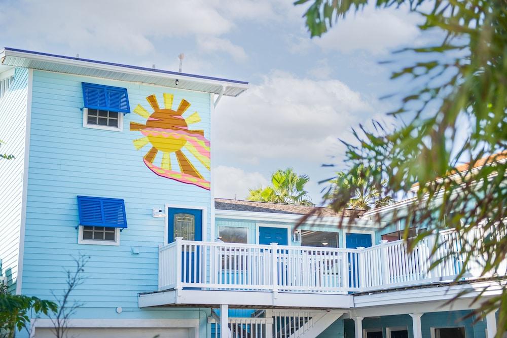 Sunburst Inn photo 1